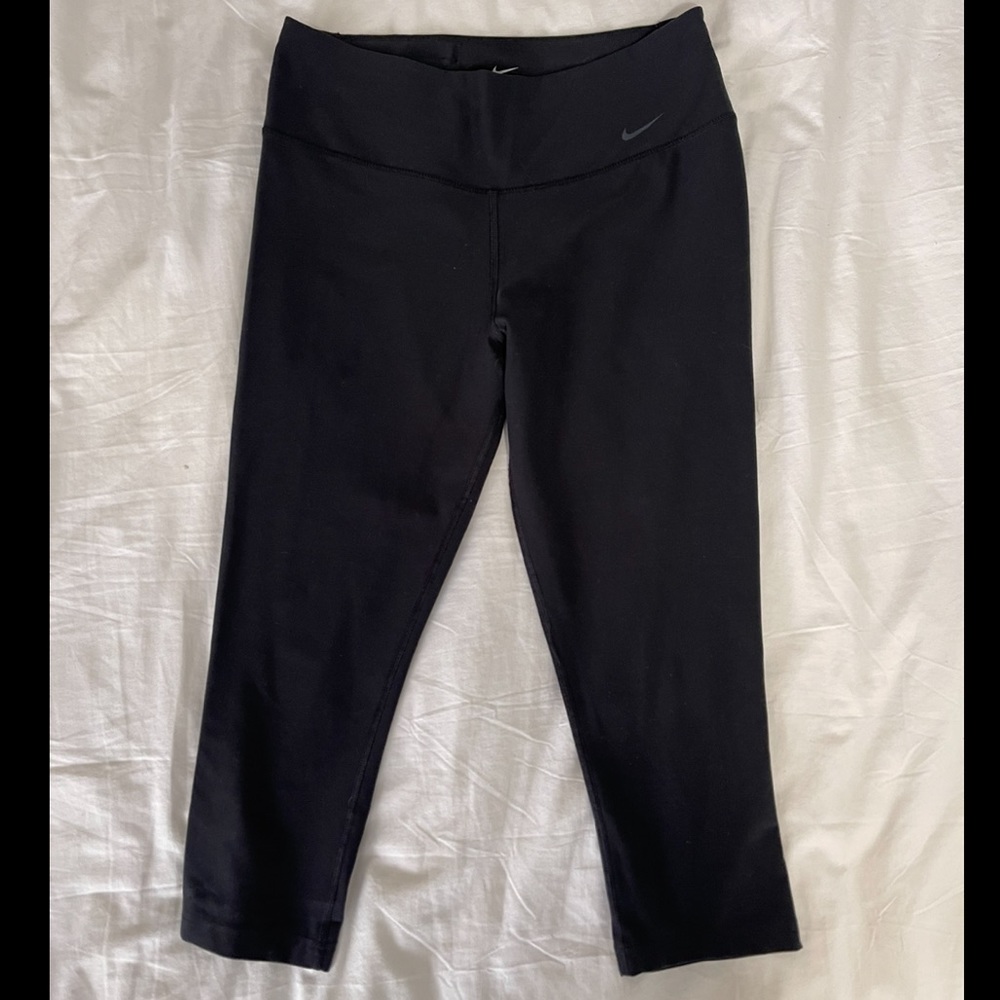 Nike dri-fit capri running legging size medium
